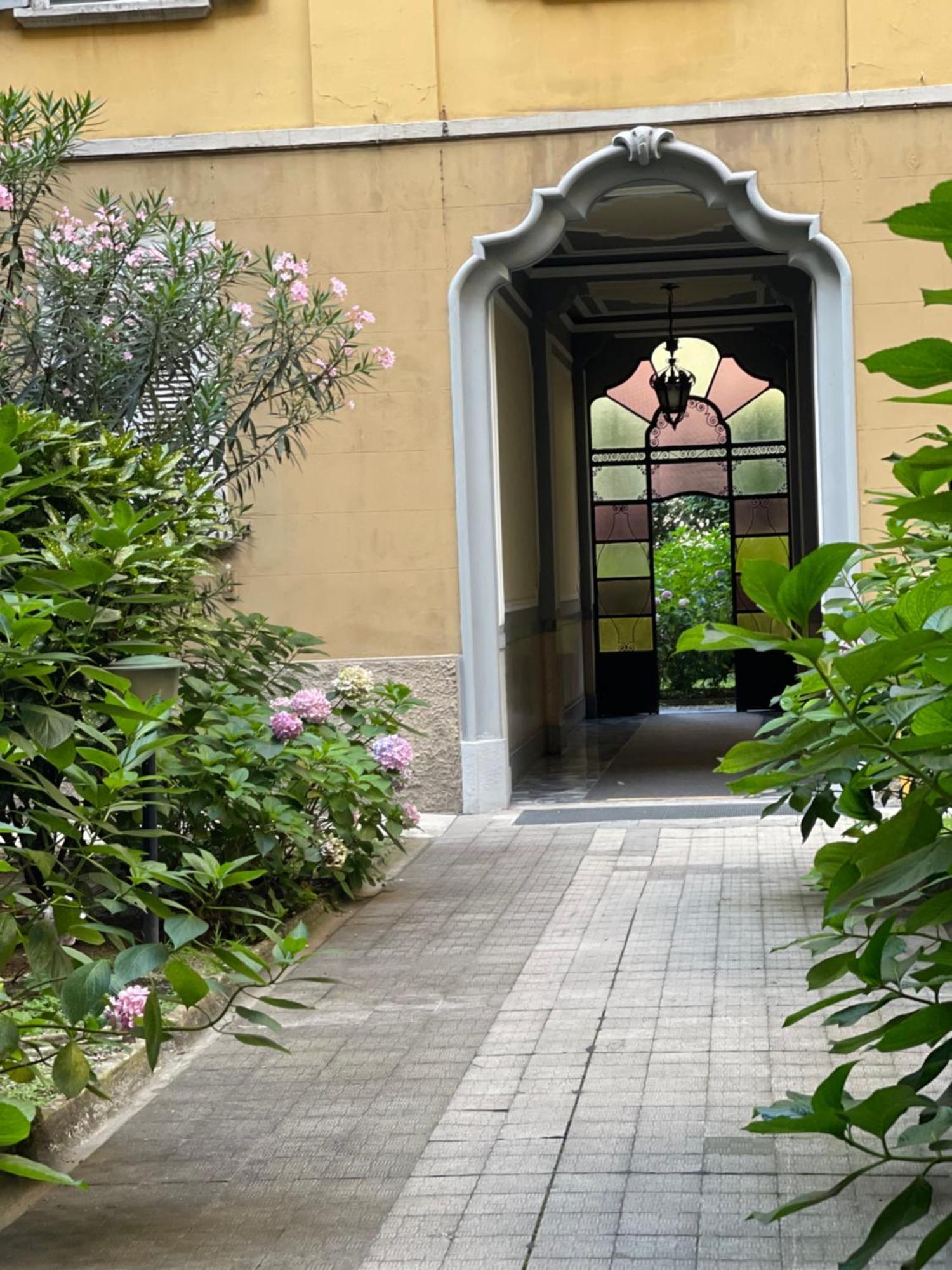 Appartamento A 5 Minuti Dal Centro Di Milano Di Anita E Marco Exterior photo
